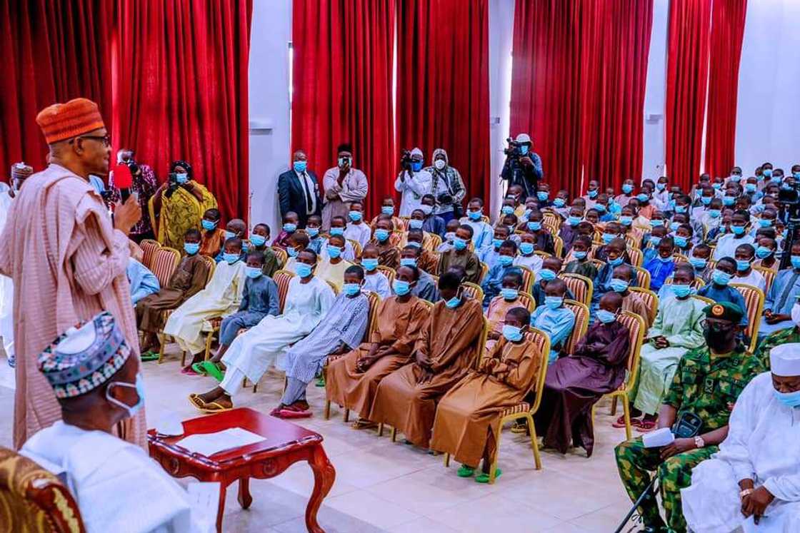 President Buhari meets Kankara boys