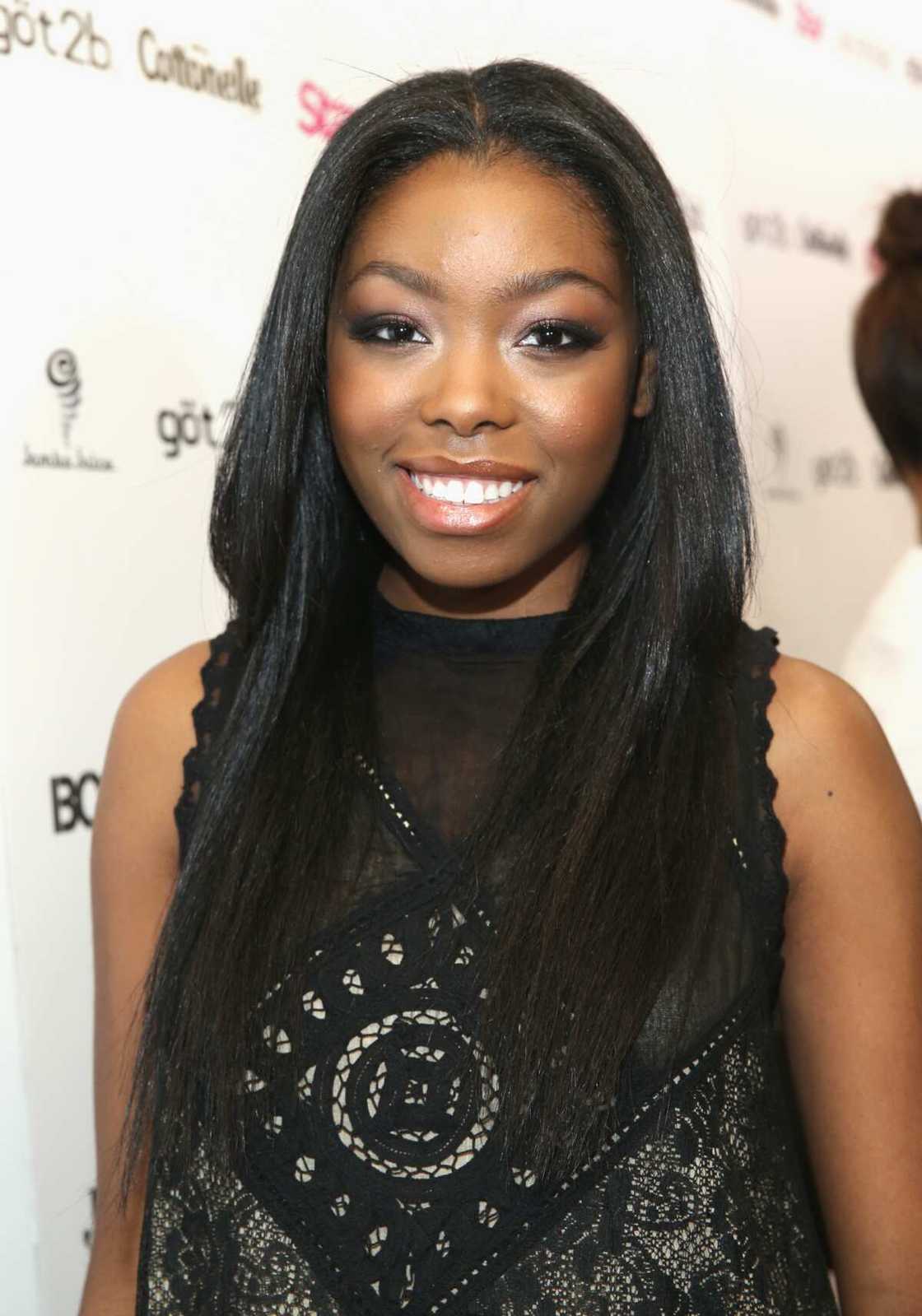 Asjha Cooper's net worth Asjha Cooper's net worth