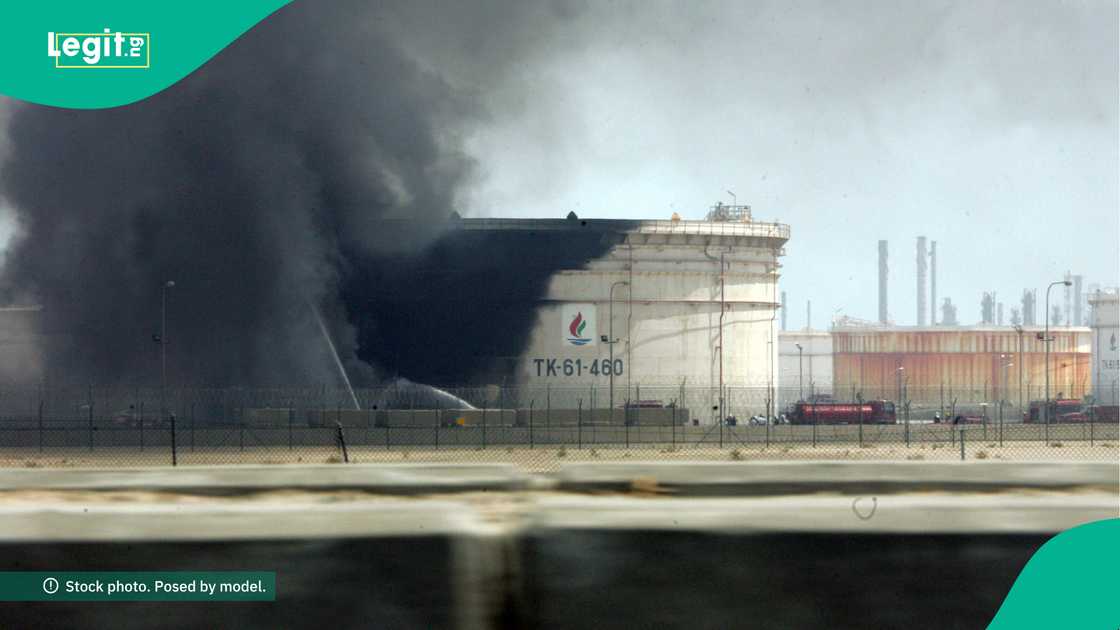 Harin Iran ya lalata babbar matatar mai a Kuwait. Harin Iran ya lalata babbar matatar mai a Kuwait.