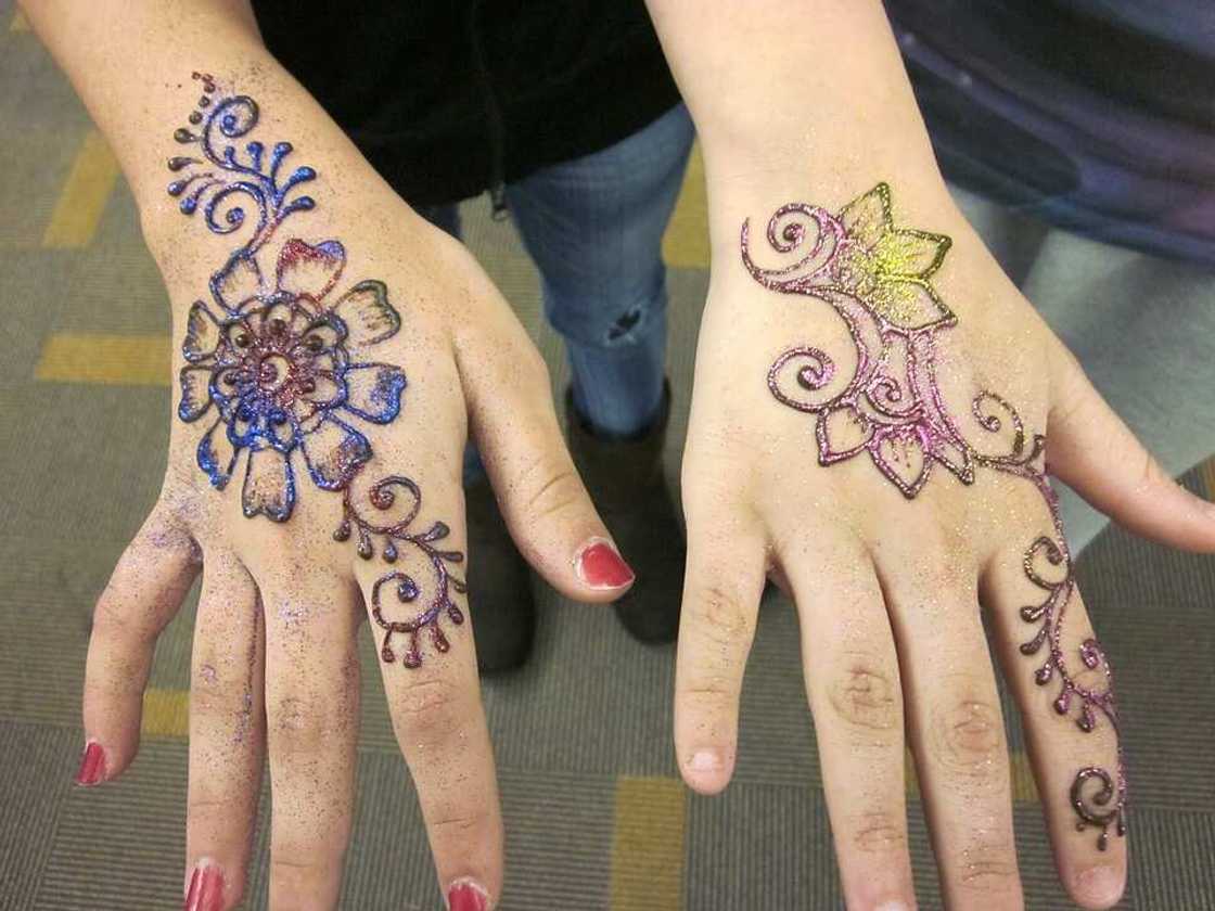 Floral mehndi Floral mehndi