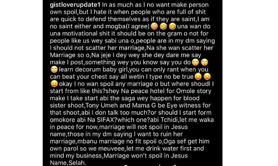 Actress Omotola calls out blog for suggesting that there is something going on between her and Oshiomole Actress Omotola calls out blog for suggesting that there is something going on between her and Oshiomole
