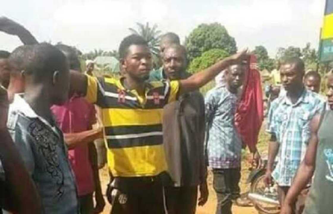 Wani uba ya kashe diyarsa, ya ce Allah ne ya umarce shi Wani uba ya kashe diyarsa, ya ce Allah ne ya umarce shi