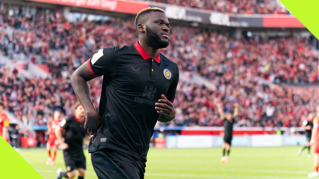 Victor Boniface playing for Bayer Leverkusen against Holstein Kiel.