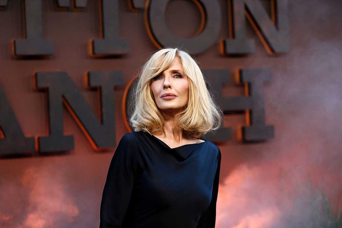 Kelly Reilly attends a film premiere