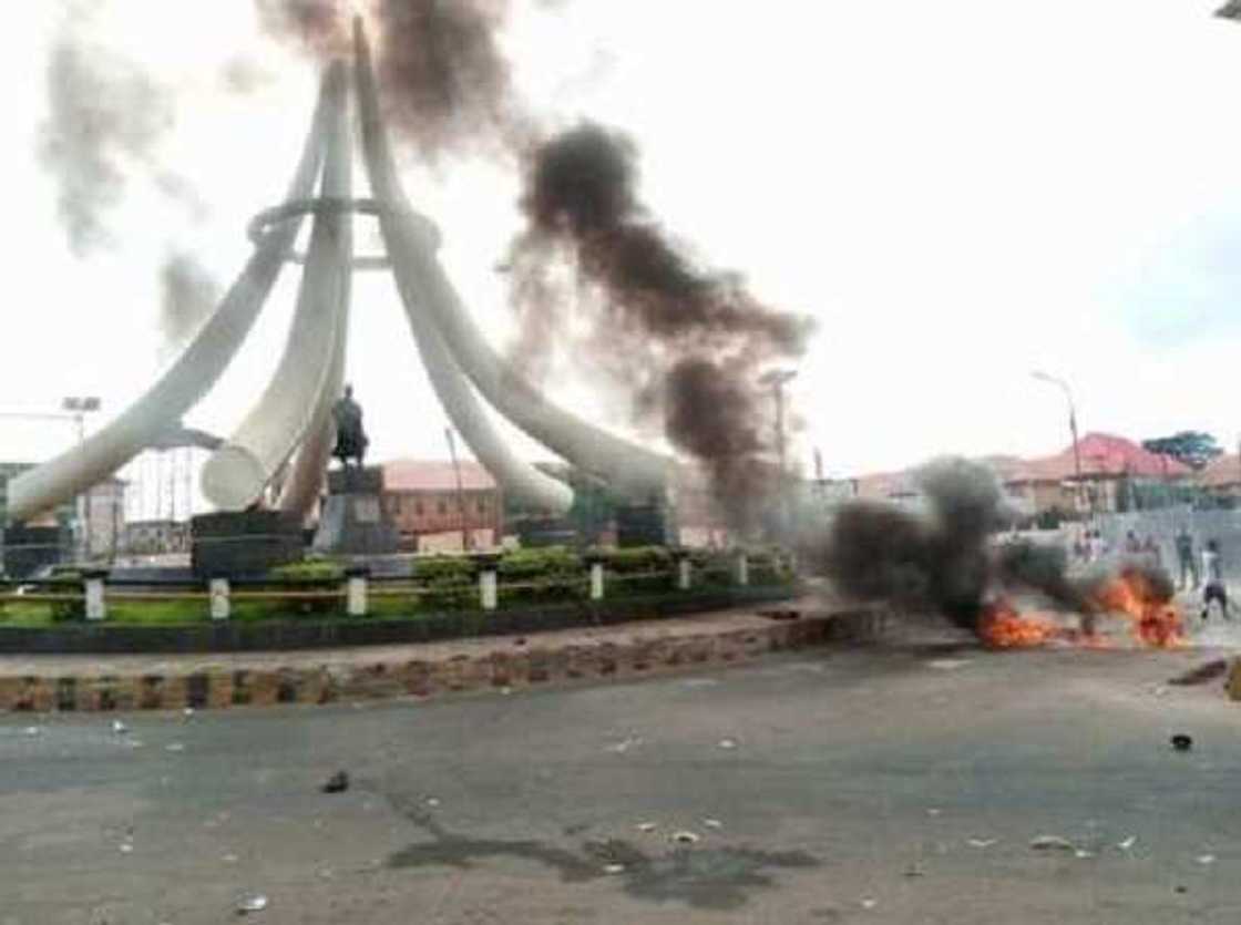 EndSARS: Ohanaeze condemns burning of Nnamdi Azikiwe’s statue in Onitsha