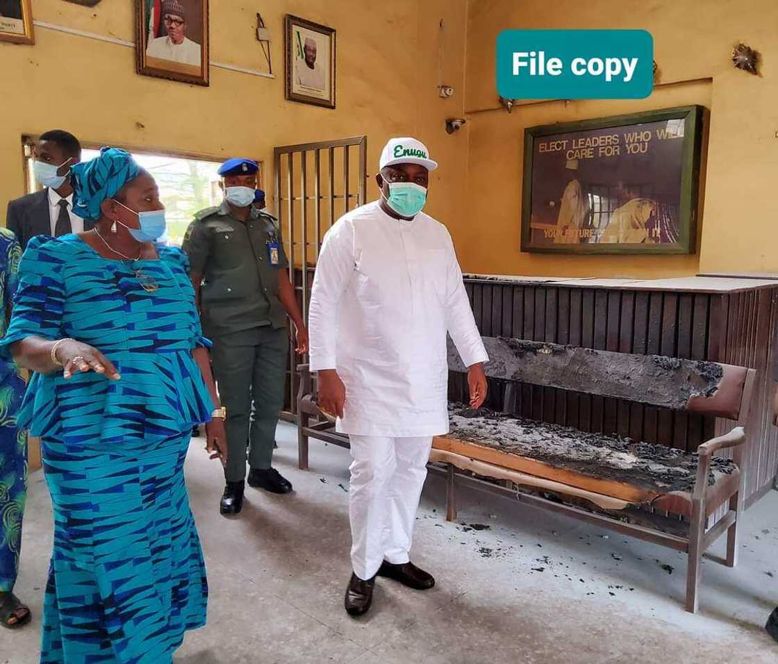 Gov Ugwuanyi Hands over Renovated Burnt Enugu INEC Office Gov Ugwuanyi Hands over Renovated Burnt Enugu INEC Office