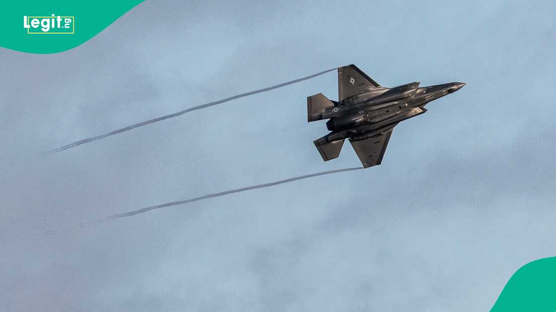 Iran ta ce ta harbo jirgin yakin Amurka