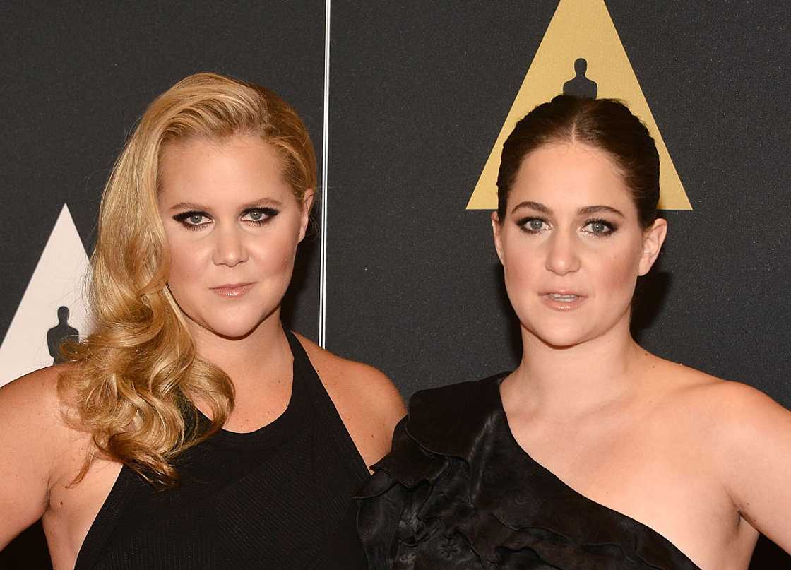 Amy Schumer and her sister attend the Academy of Motion Picture Arts and Sciences