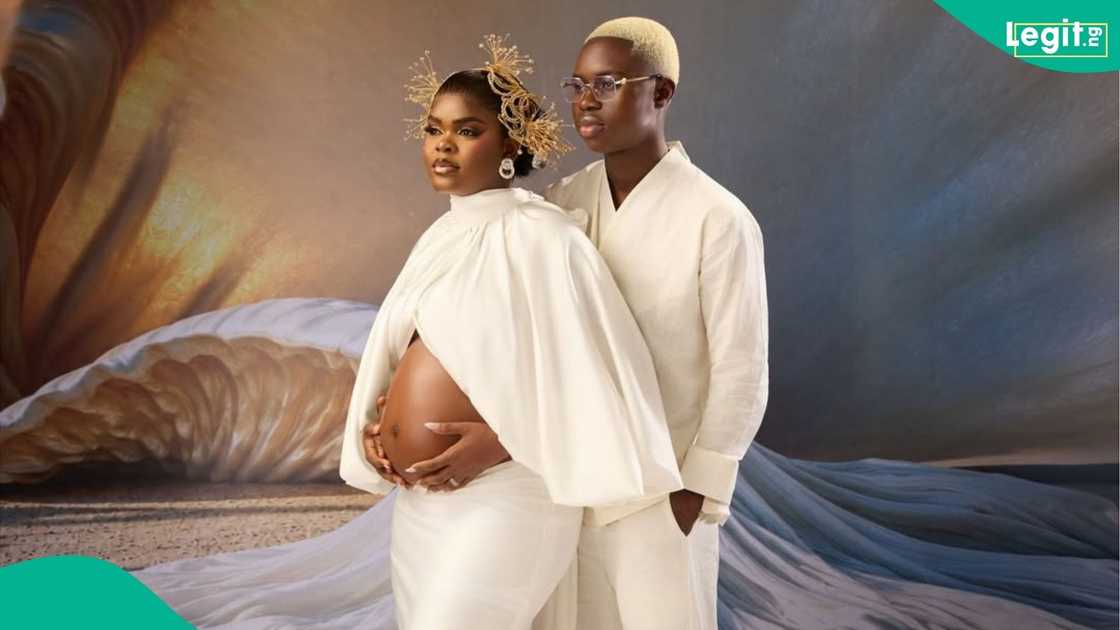 Peller and Jarvis celebrate pregnancy with romantic maternity photos showing Jarvis’ baby bump Peller and Jarvis celebrate pregnancy with romantic maternity photos showing Jarvis’ baby bump