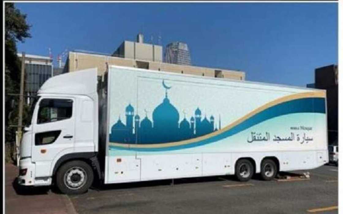 Hotuna: Musulman kasar Japan sun samar da Masallacin tafi da gidanka Hotuna: Musulman kasar Japan sun samar da Masallacin tafi da gidanka