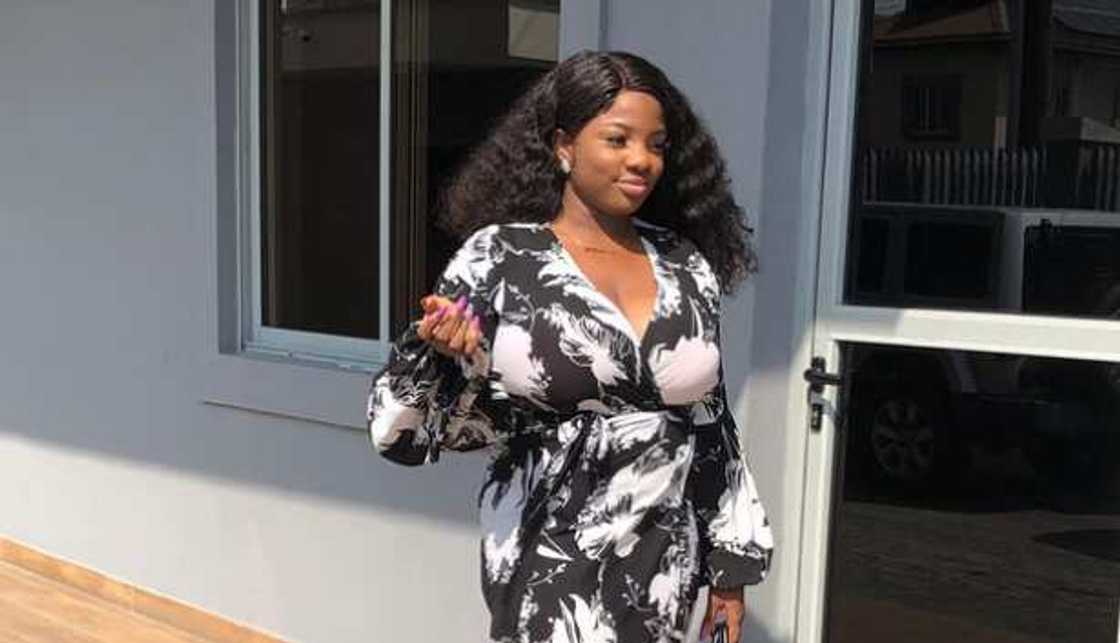 EFCC defends invasion of Dorathy's house. EFCC defends invasion of Dorathy's house.