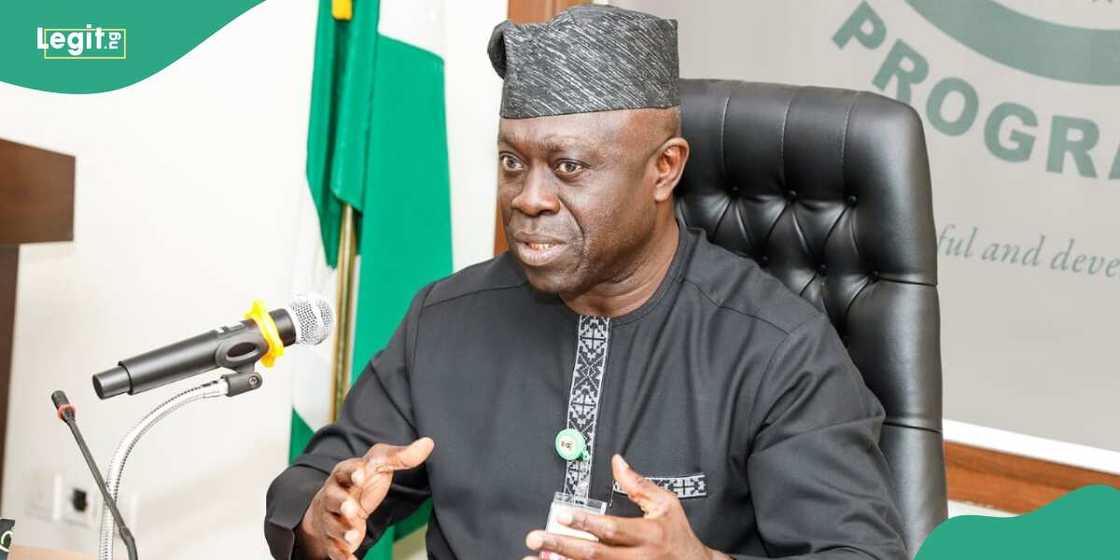 Major General Barry Ndiomu speaking on the Presidential Amnesty Programme Major General Barry Ndiomu speaking on the Presidential Amnesty Programme