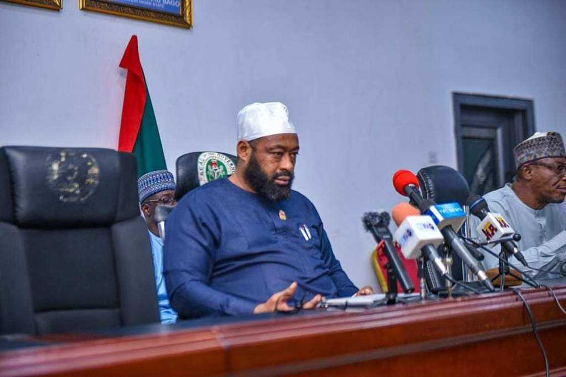 Gwamnan jihar Neja, Umar Bago. Gwamnan jihar Neja, Umar Bago.