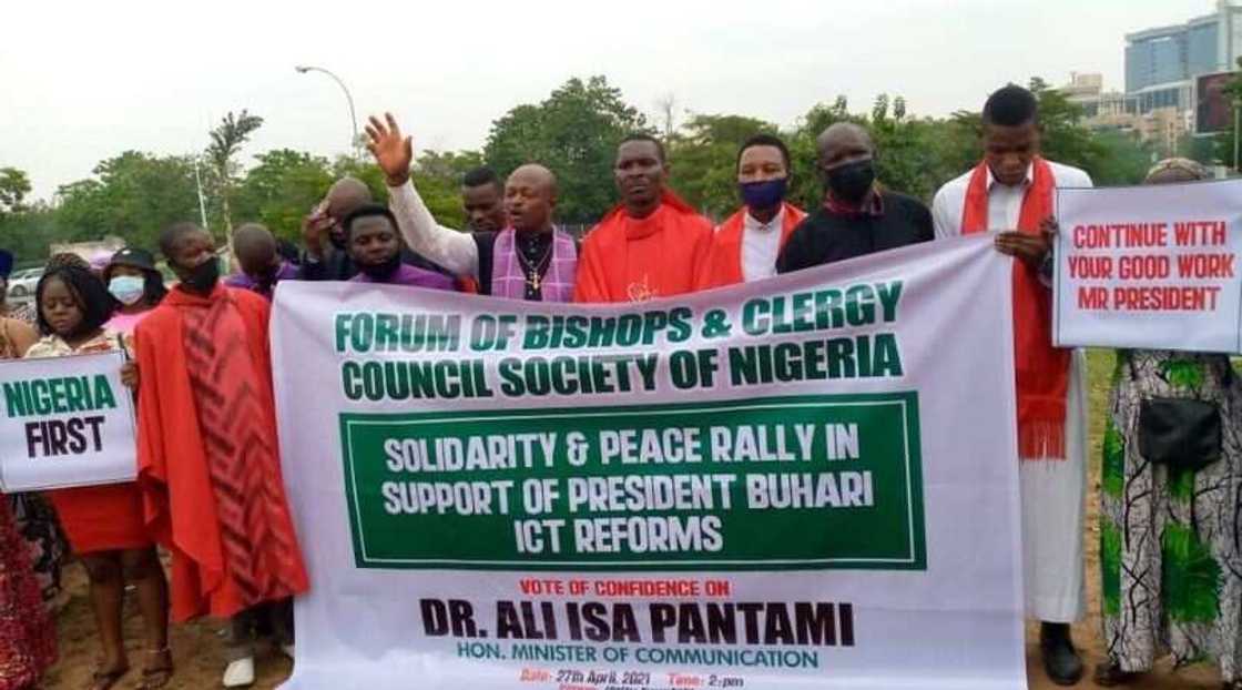 Pantami: Malaman Addinin Kirista Sun Yi Tattaki Na Nuna Goyon Baya a Abuja Pantami: Malaman Addinin Kirista Sun Yi Tattaki Na Nuna Goyon Baya a Abuja