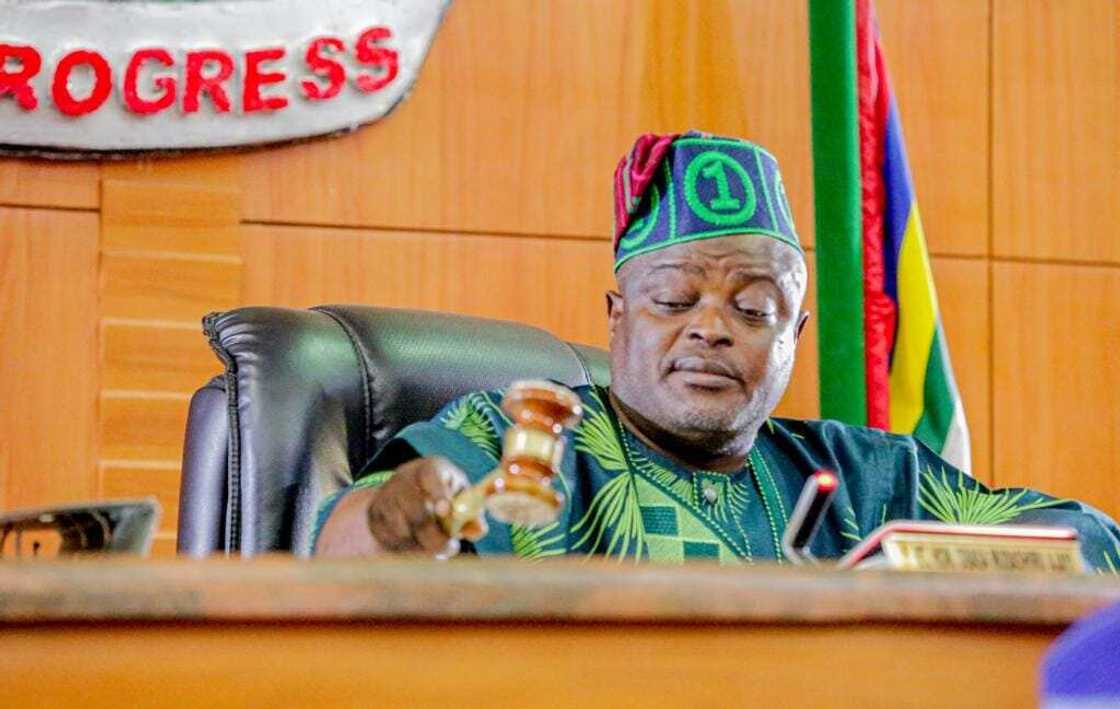 Lagos Assembly pass resolution to equip security agencies after attack on colleague Lagos Assembly pass resolution to equip security agencies after attack on colleague