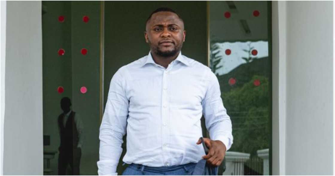 Ubi Franklin on suit