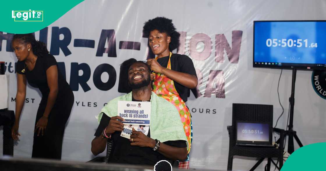 Nigerian lady makes hairstyles to win Guinness World Records Nigerian lady makes hairstyles to win Guinness World Records