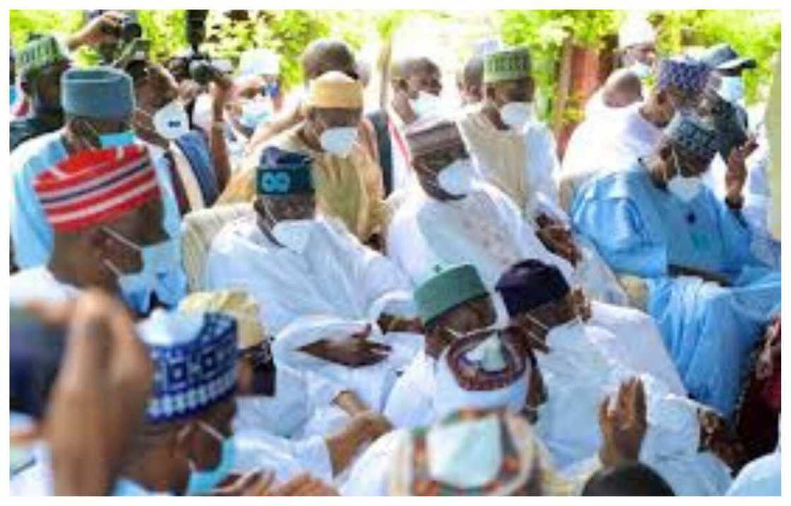 Bikin su Atiku, Tinubu, Kwankwaso, Ganduje da El-Rufai a cikin rumfa daya Bikin su Atiku, Tinubu, Kwankwaso, Ganduje da El-Rufai a cikin rumfa daya