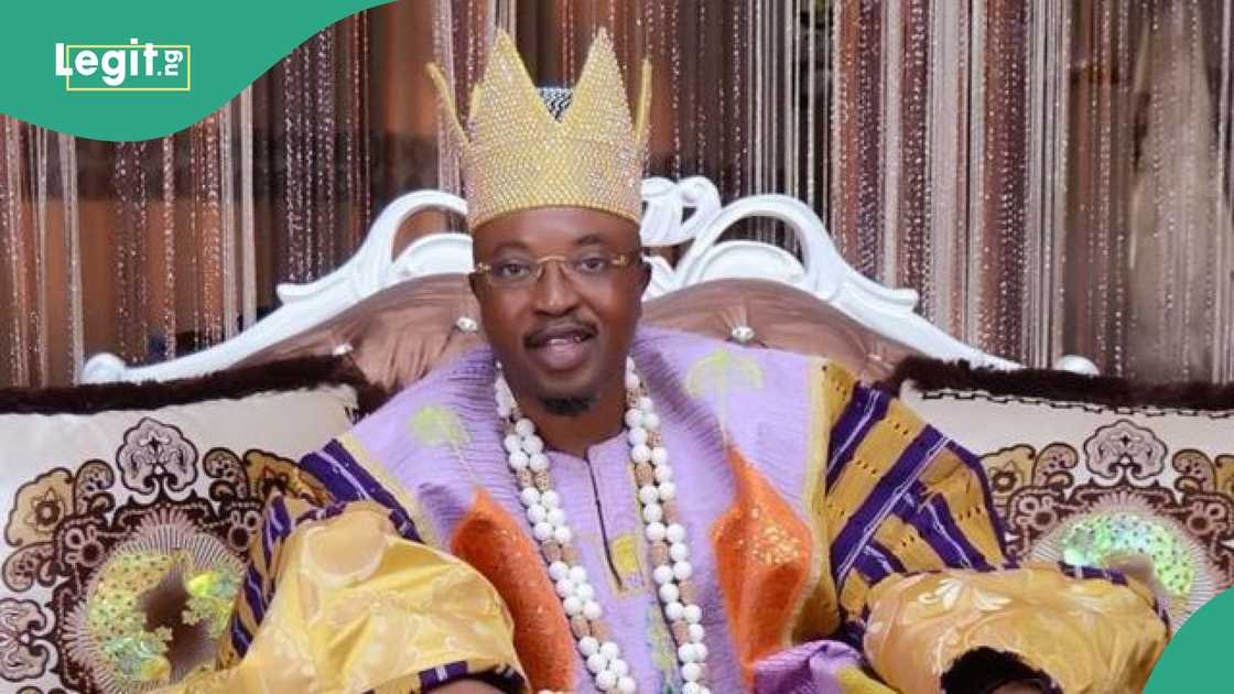 Oluwo of Iwo, Oba Rasheed Akanbi, rains curses on those accusing him of smoking hemp in a viral video.