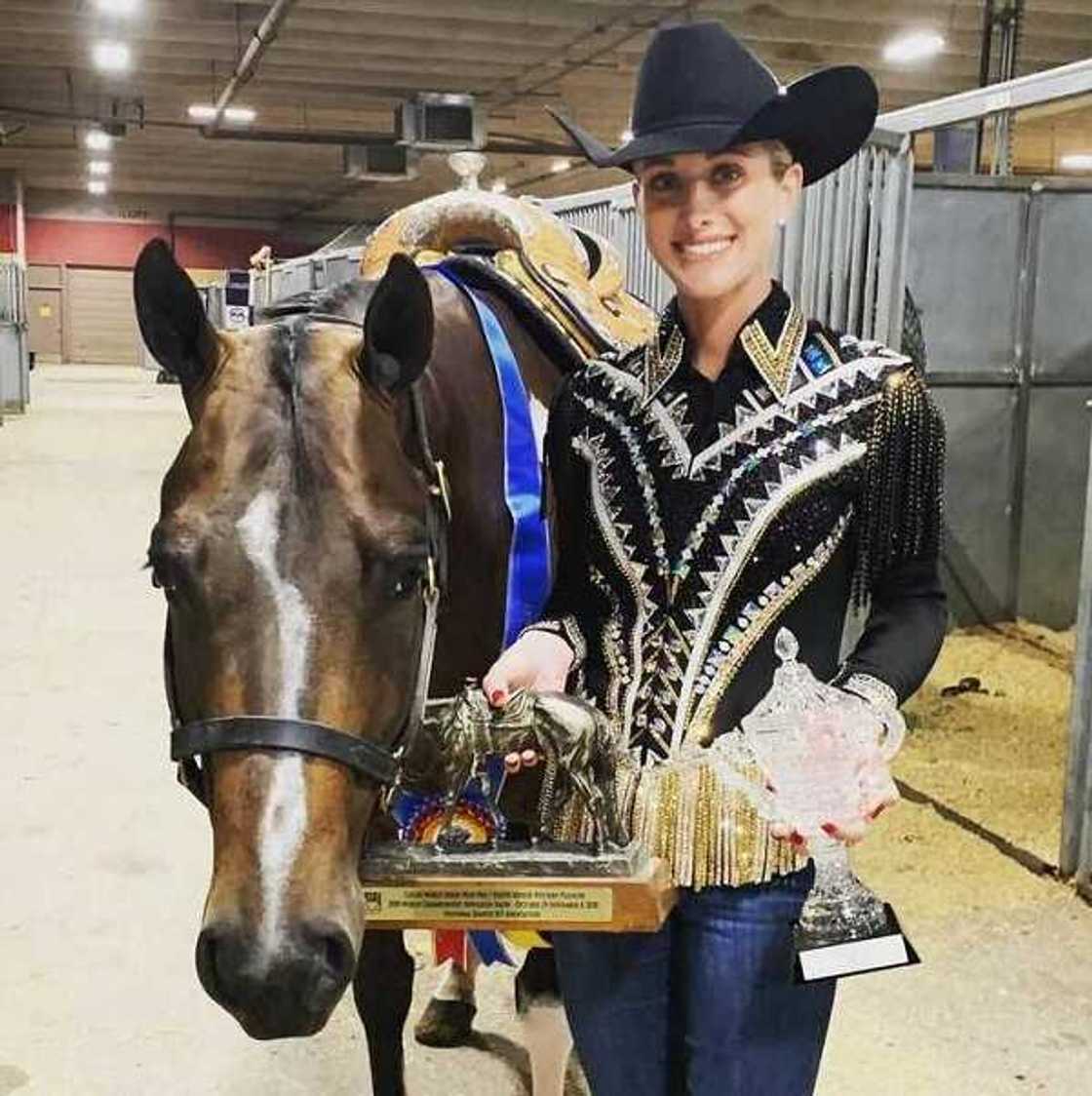 Erin Bradshaw Erin Bradshaw