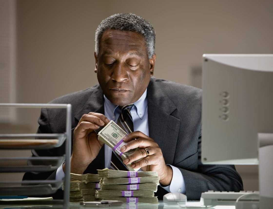 Naira to dollar exchange rate Naira to dollar exchange rate