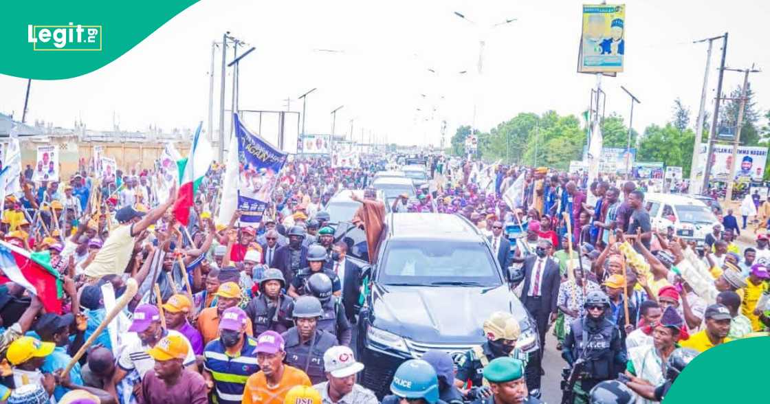 Barau Jibrin. Barau Jibrin.
