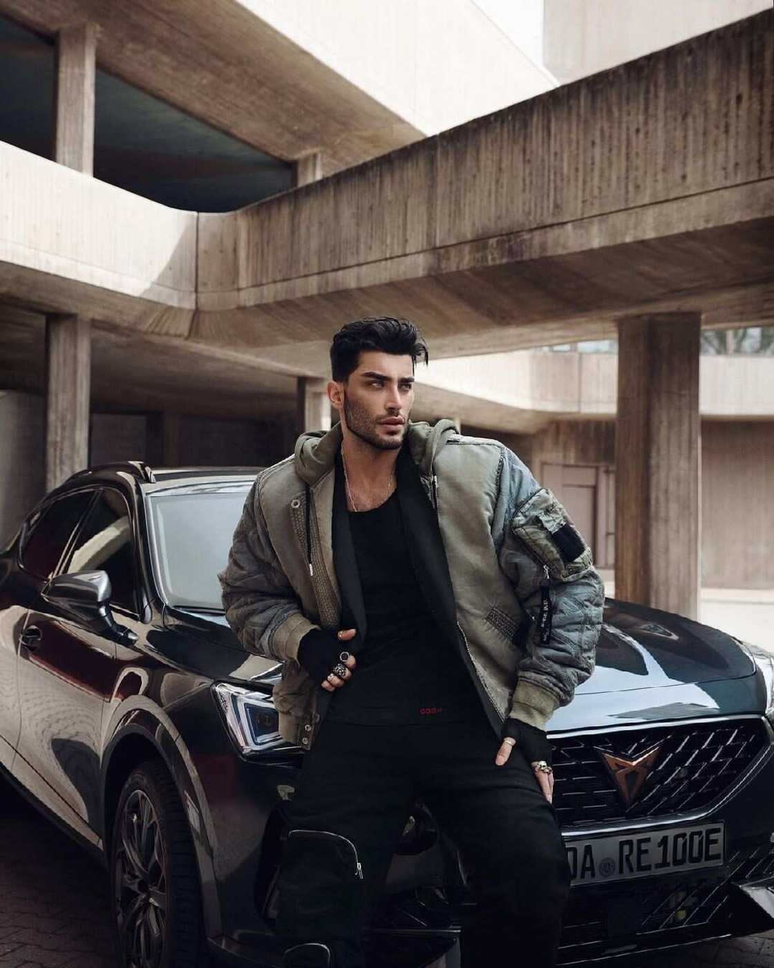 Toni Mahfud’s bio Toni Mahfud’s bio