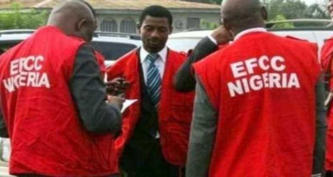 'Yar fim ta shiga tasku, ta EFCC ta kama ta bisa laifin lika kudi a gidan biki 'Yar fim ta shiga tasku, ta EFCC ta kama ta bisa laifin lika kudi a gidan biki