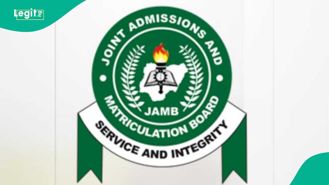 Woman shares experience about daughter's 6:30am JAMB exam Woman shares experience about daughter's 6:30am JAMB exam