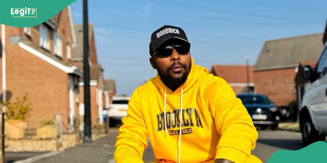 Radiogad speaks about Verydarkman as well as Cubana Chefpriest and his alleged baby mama Hellen Ati. Radiogad speaks about Verydarkman as well as Cubana Chefpriest and his alleged baby mama Hellen Ati.
