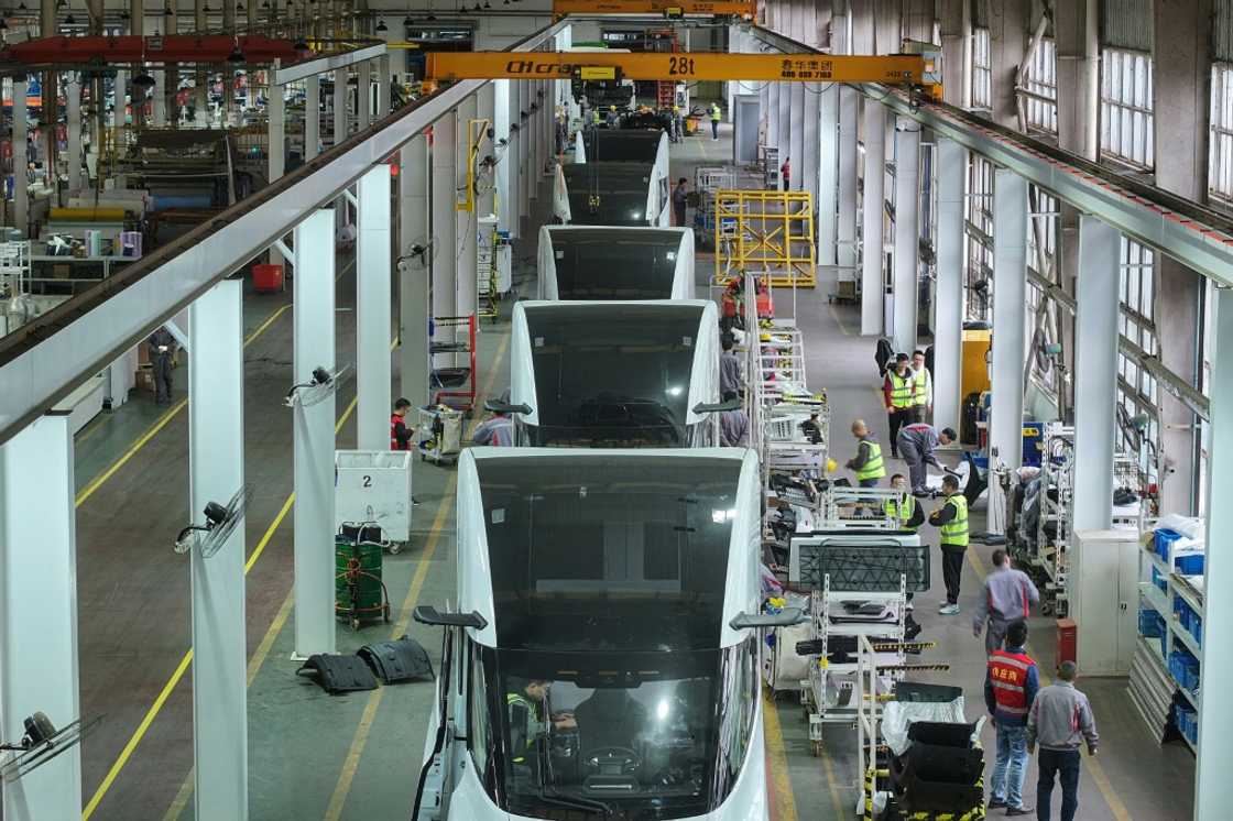 China's flagship companies still lag rivals on factors like range and battery capacity China's flagship companies still lag rivals on factors like range and battery capacity