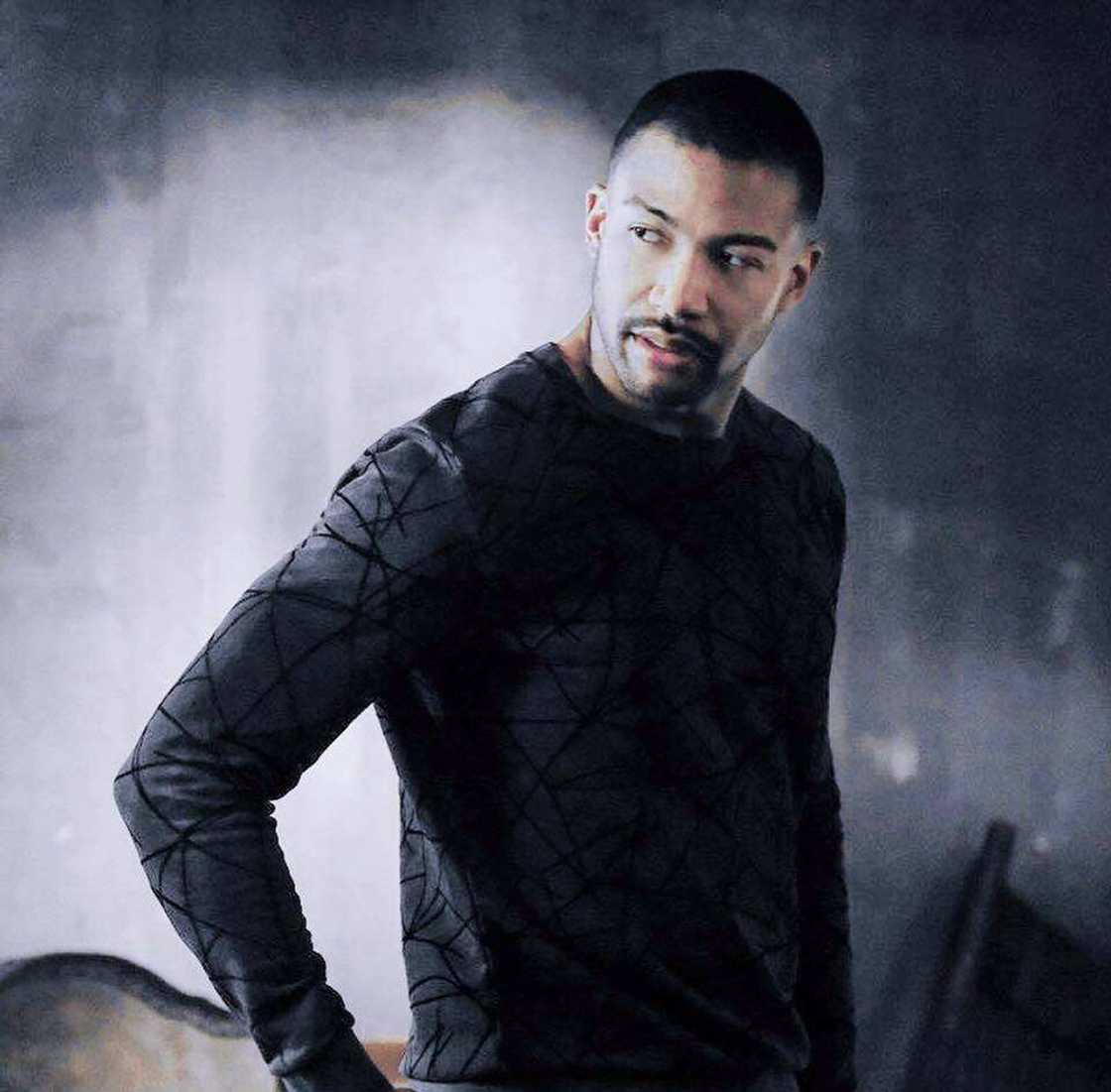 Charles Michael Davis gay Charles Michael Davis gay