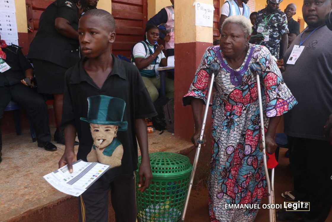 Anambra election: Catherine Egbuche, 70-year-old physically-challenged pensioner votes Anambra election: Catherine Egbuche, 70-year-old physically-challenged pensioner votes