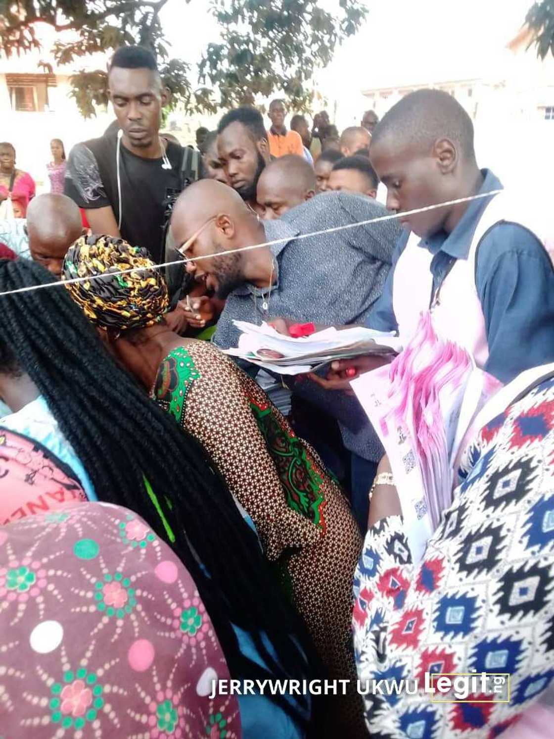 Voters at PU 008, Ezinifite Okpuno Village Hal Voters at PU 008, Ezinifite Okpuno Village Hal