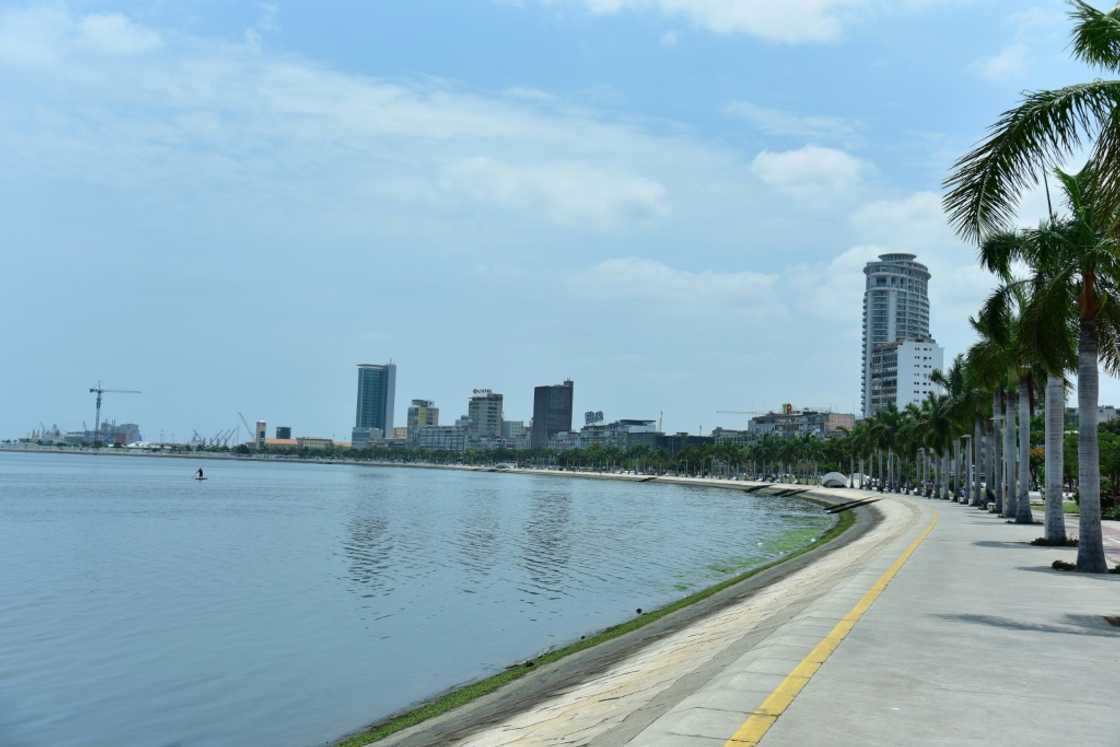 The superior  Luanda has go  a halt  for cruise liners