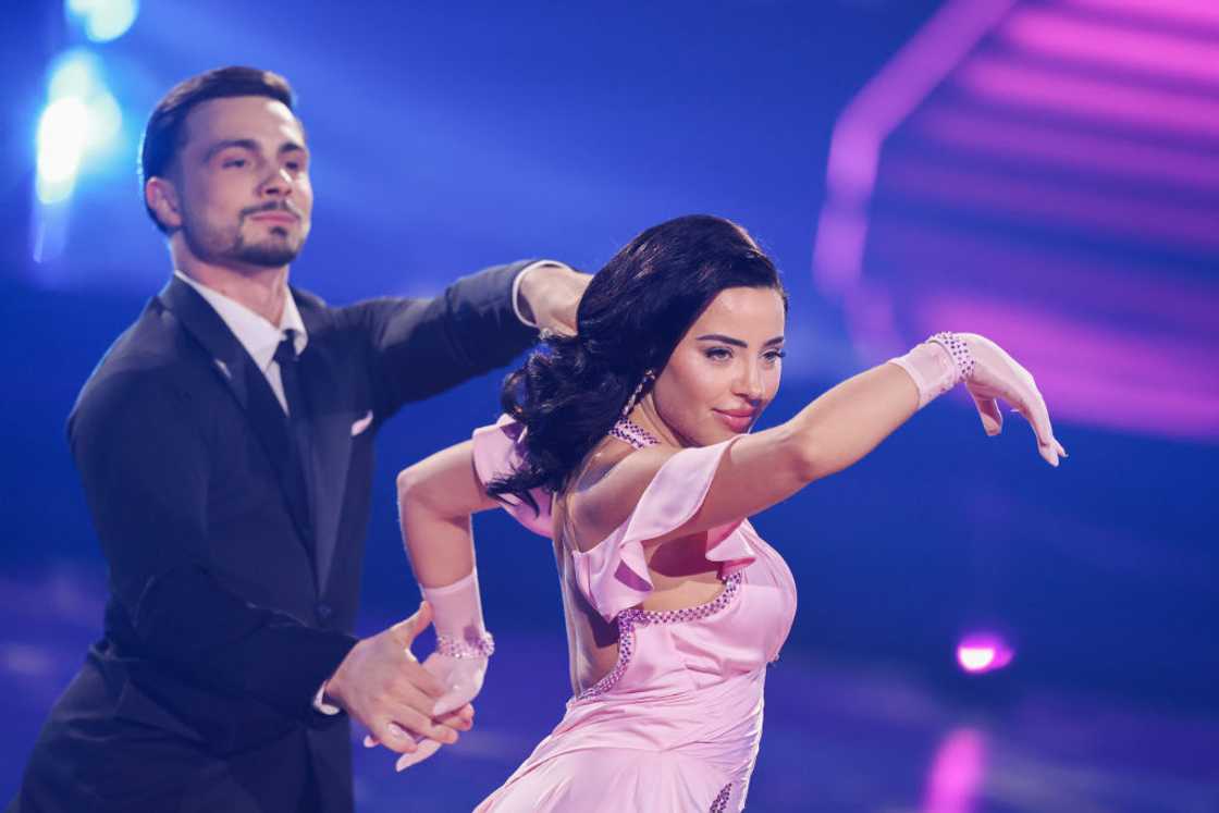 Leyla Lahouar and Sergiu Maruster dance in the RTL dance show "Let's Dance" Leyla Lahouar and Sergiu Maruster dance in the RTL dance show "Let's Dance"