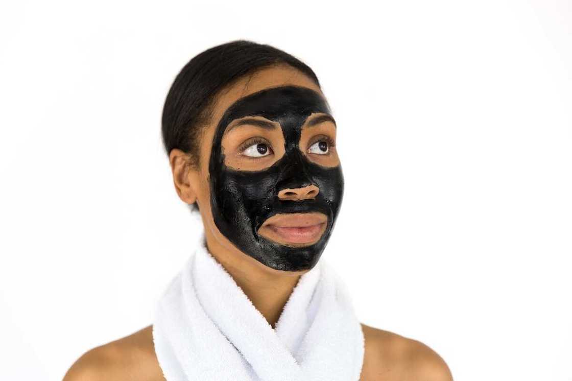 Activated carbon face mask Activated carbon face mask