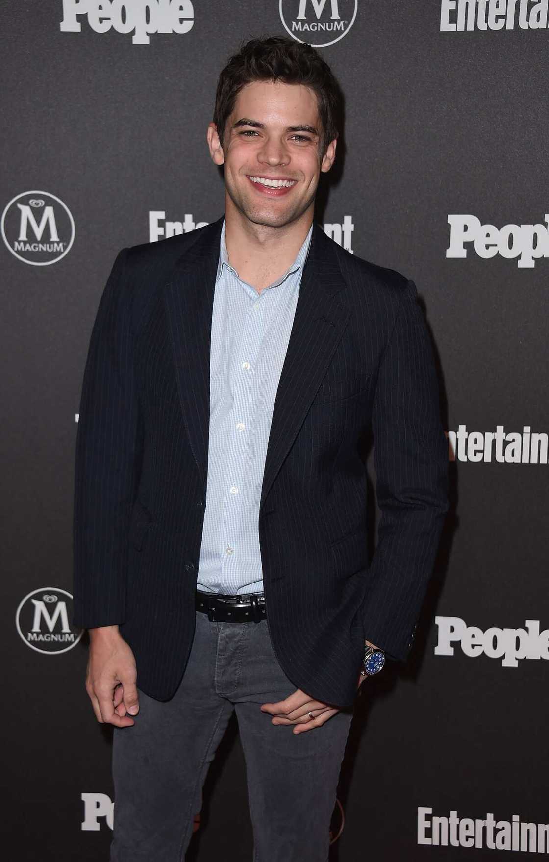 Jeremy Jordan gay Jeremy Jordan gay