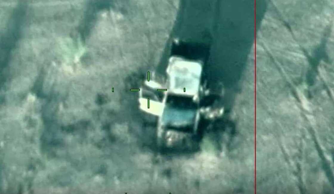 Sojojin Najeriya sun tafka ma yan Boko Haram mummunar barna, sun kashe yan ta’adda 100 Sojojin Najeriya sun tafka ma yan Boko Haram mummunar barna, sun kashe yan ta’adda 100