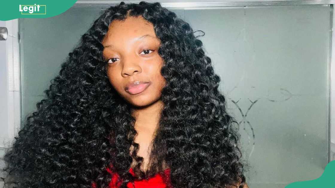 Springy curls hairstyle Springy curls hairstyle