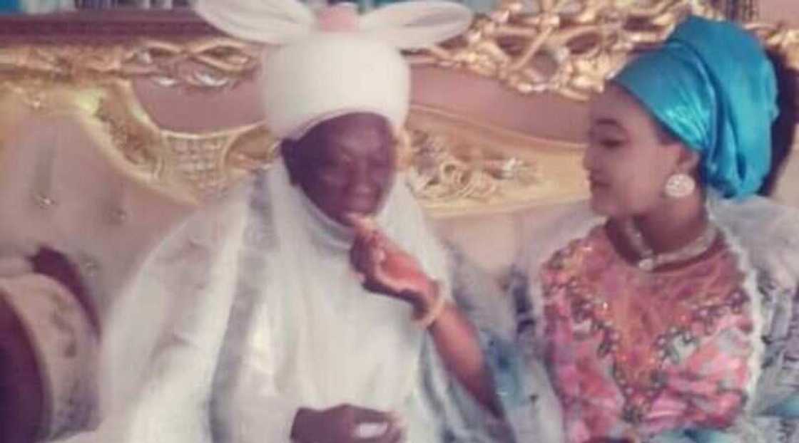 90-year-old Emir of Daura takes 20-year-old bride in Katsina 90-year-old Emir of Daura takes 20-year-old bride in Katsina