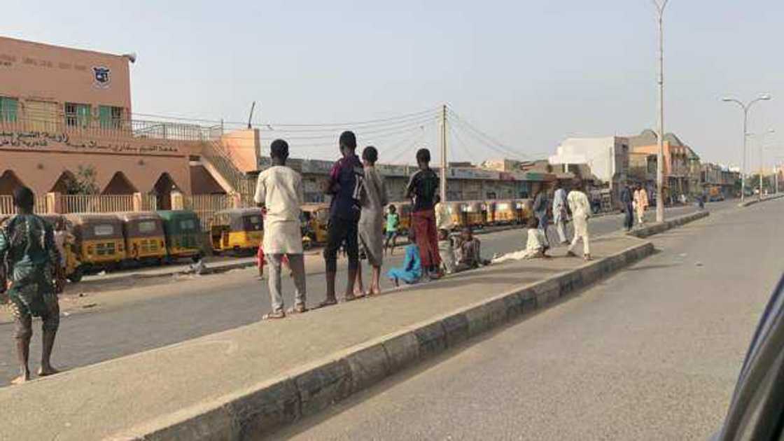 COVID-19: Titunan Kano bayan dokar hana zirga-zirga ta fara aiki (Hotuna) COVID-19: Titunan Kano bayan dokar hana zirga-zirga ta fara aiki (Hotuna)