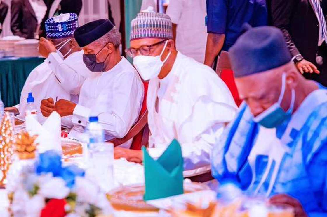 Lawan, Buhari da Osinbajo Lawan, Buhari da Osinbajo