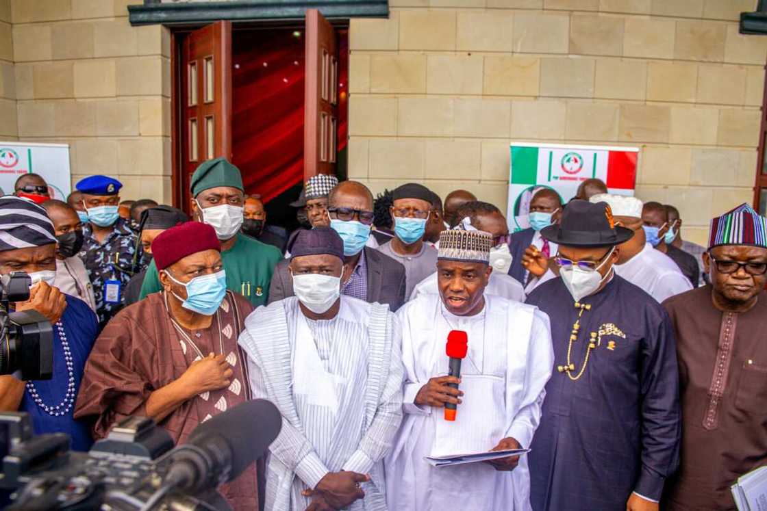 PDP governors call for decentralisation, restructuring PDP governors call for decentralisation, restructuring