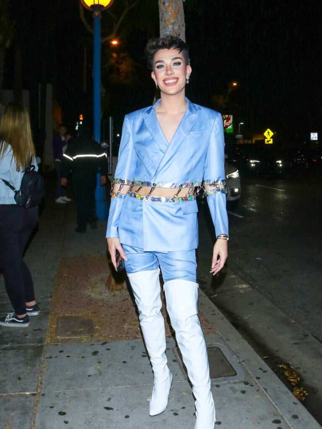 how much does James Charles make how much does James Charles make