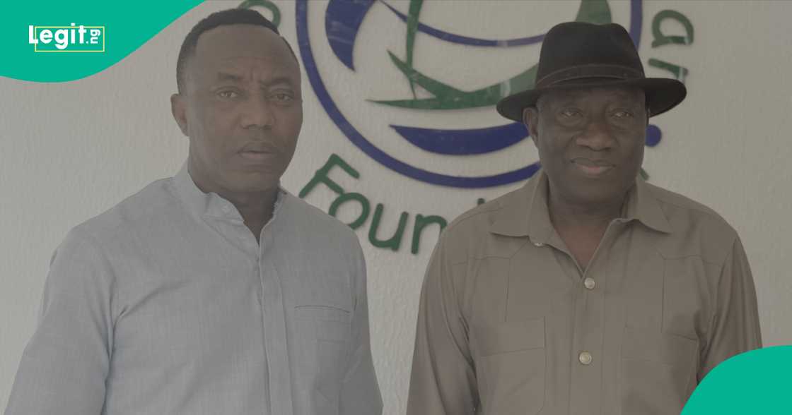 Sowore tare da Jonathan.