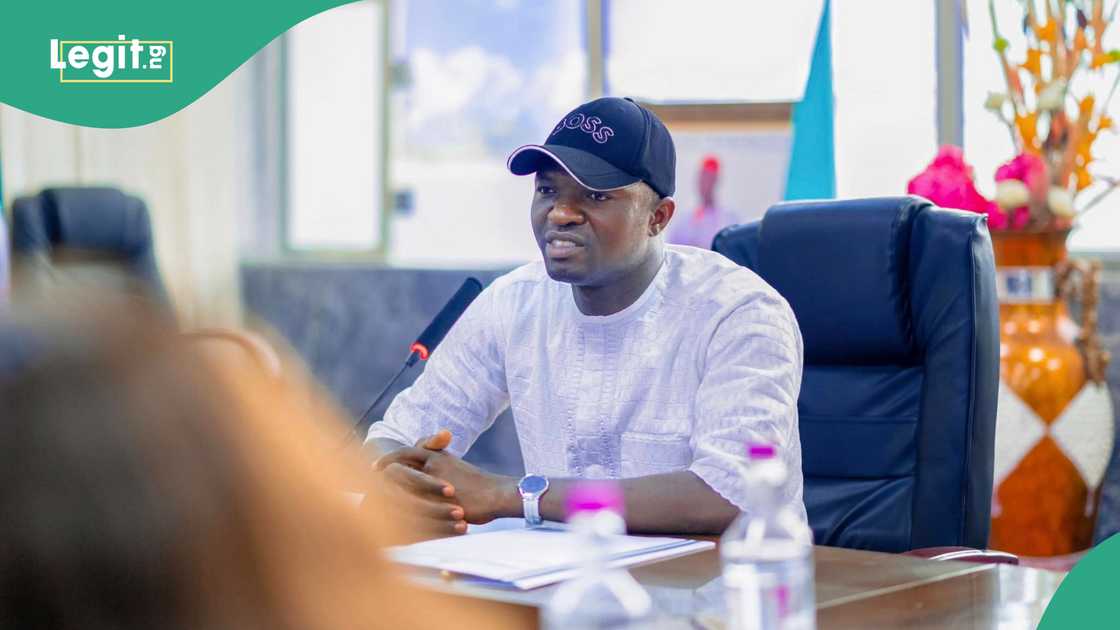 Gunmen kidnap Ebonyi governor's female aide, police take action Gunmen kidnap Ebonyi governor's female aide, police take action