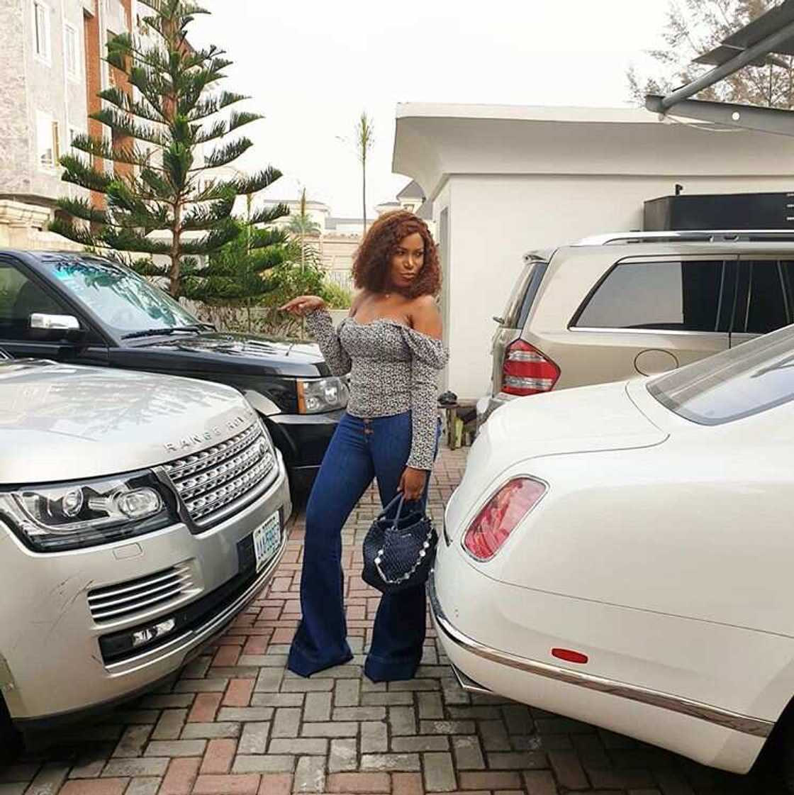 Linda Ikeji cars and mansion Linda Ikeji cars and mansion