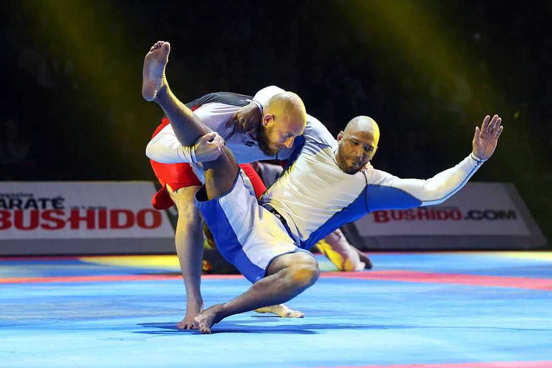 Jiu-jitsu japonais et jiu-jitsu brésilien, quelles différences? Jiu-jitsu japonais et jiu-jitsu brésilien, quelles différences?