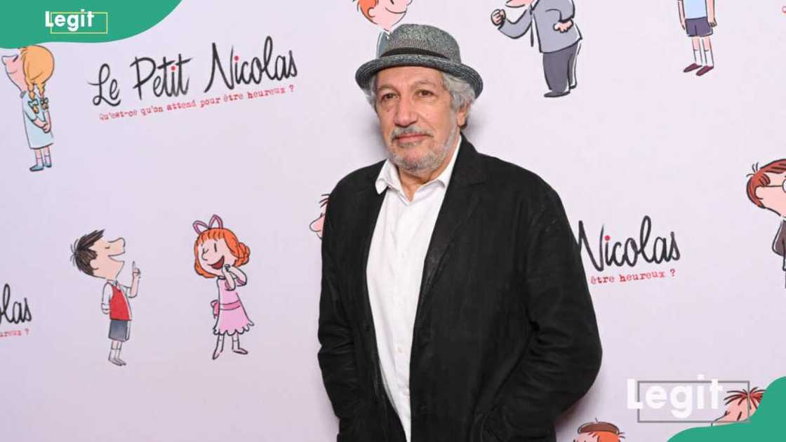 Alain Chabat
Photo : Stephane Cardinale - Corbis/Corbis via Getty Images ( modifiée par l'auteur) Alain Chabat
Photo : Stephane Cardinale - Corbis/Corbis via Getty Images ( modifiée par l'auteur)